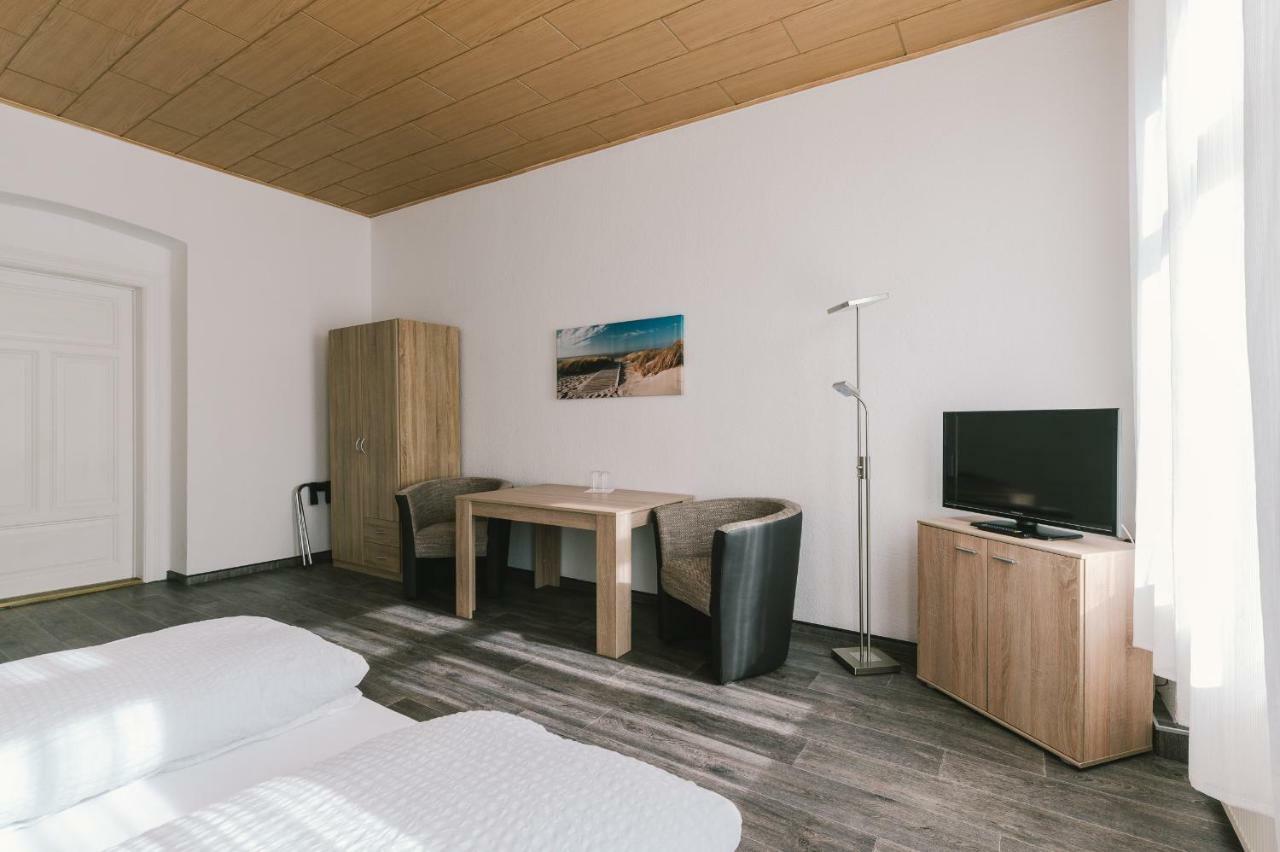 Menzels Pension Drehscheibe Görlitz Buitenkant foto
