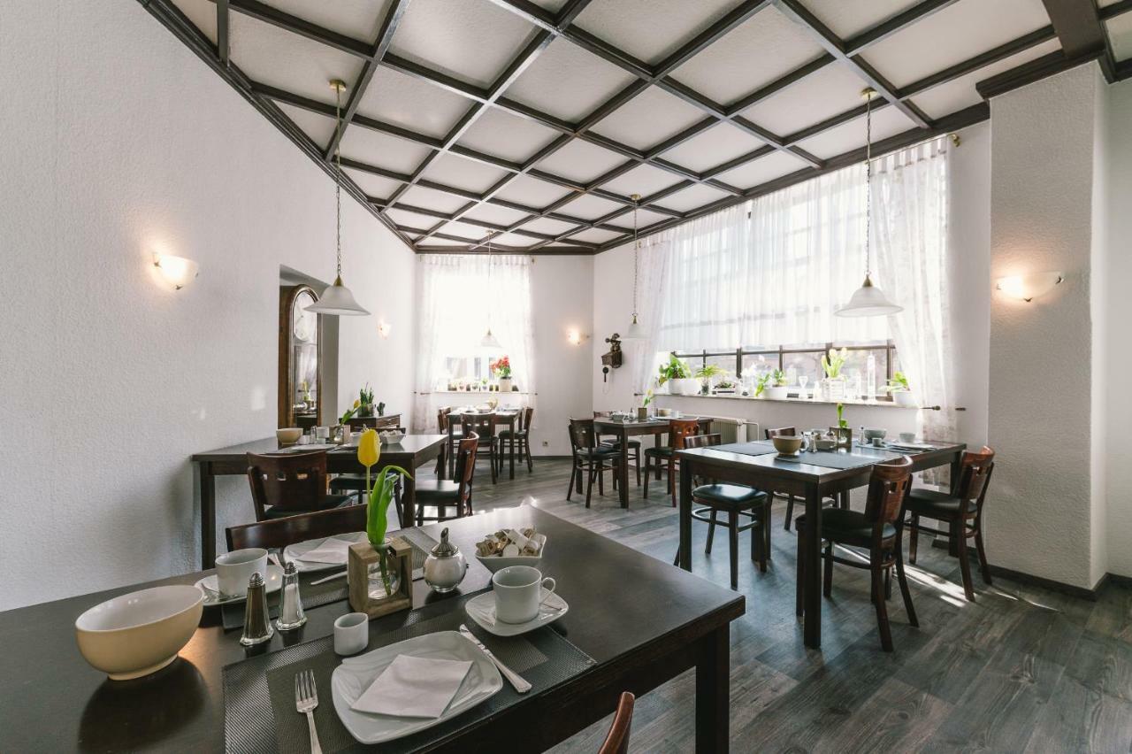 Menzels Pension Drehscheibe Görlitz Buitenkant foto